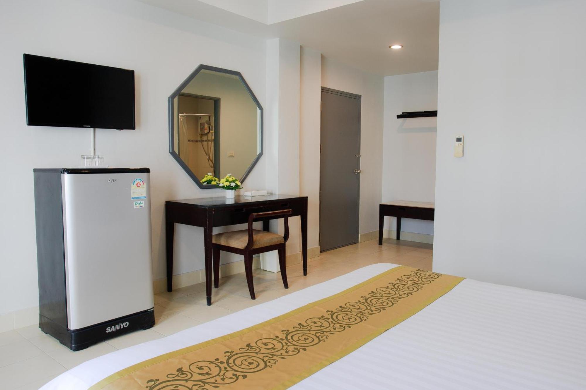 The Corner Apartment Patong Ngoại thất bức ảnh