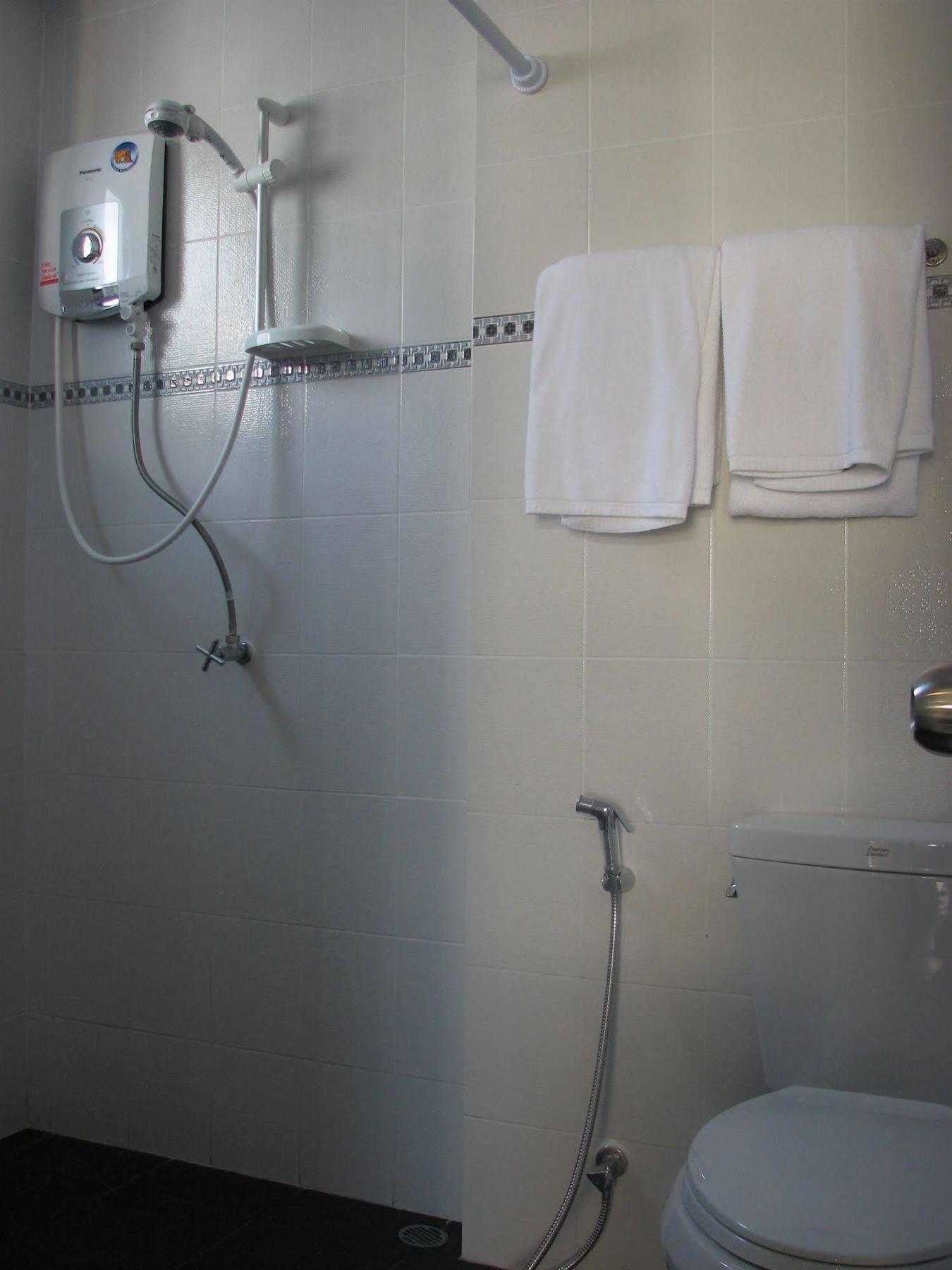 The Corner Apartment Patong Ngoại thất bức ảnh